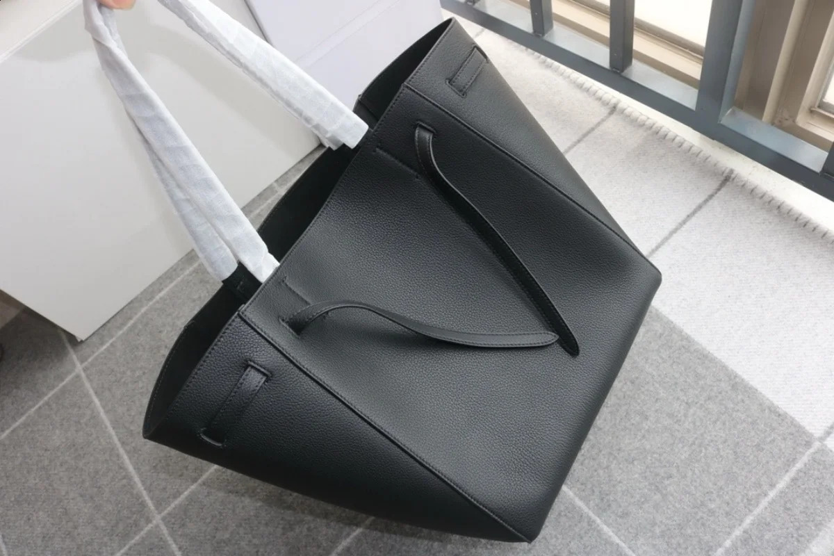 large capacity shopping bag handbag shoulder soft cowhide fashion version womens 240823