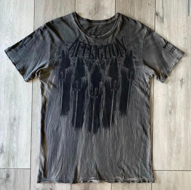 Y2K American high Tshirt street bomb skeleton military knife protection dark print summer short sleeved personalized casual 240822