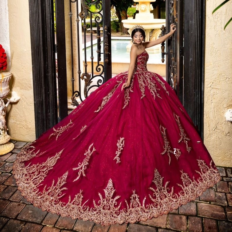 Red Off The Shoulder Quinceanera Dresses Ball Gown 2024 Beads Crystal Appliques Lace Tull Lace-Up Vestidos De 15 Anos Sweet 16 Dress