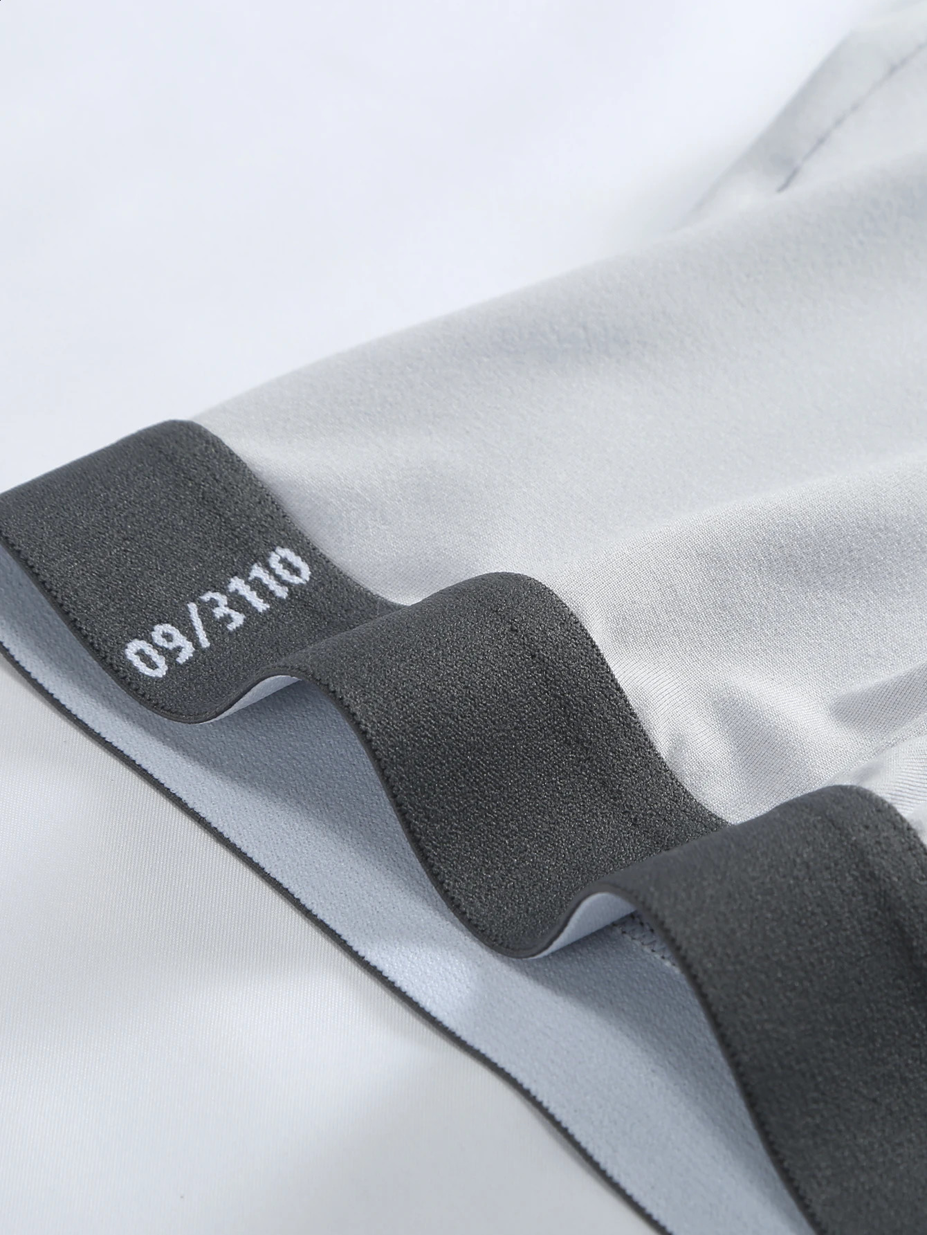 4 pieces of mens boxing underwear breathable and comfortable sporty loose fit solid color personalized simple casual boxer 240822