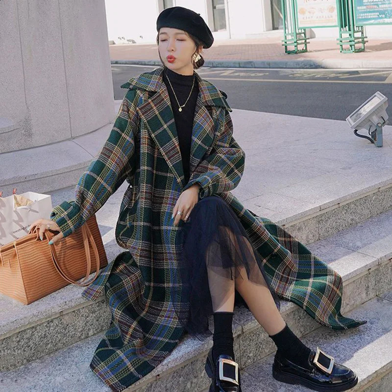 Mid Length Warm Wool Blend Plaid Coat Women Thick Streetwear Double Breasted Overcoat Winter Chic Woolen Korean Jackets 240822