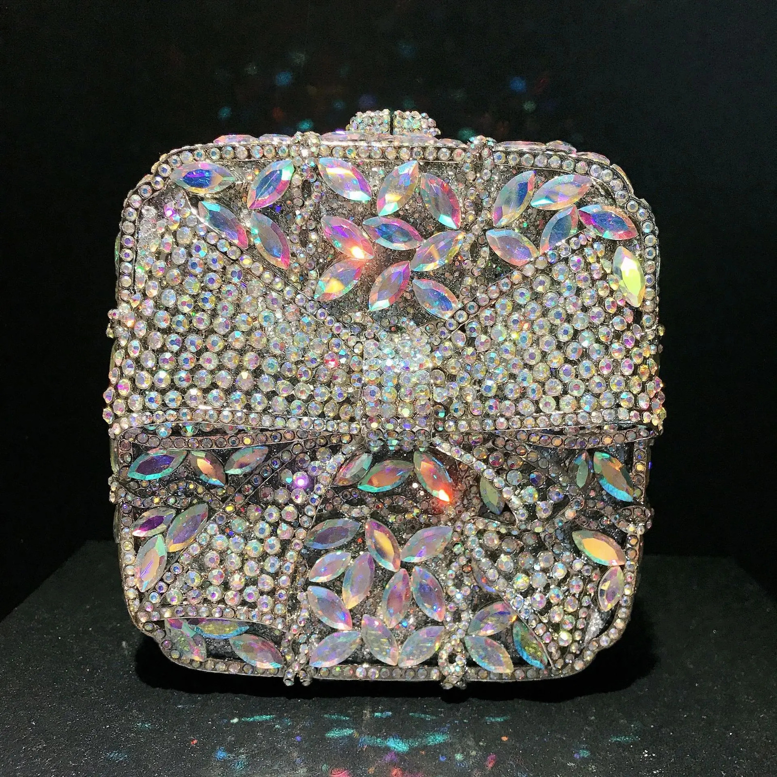 Dia Clutch The Latest Style Is On Sale Women Rhie Evening Bags er Handbags for Female Shiny Party Bag 240822 3168 4