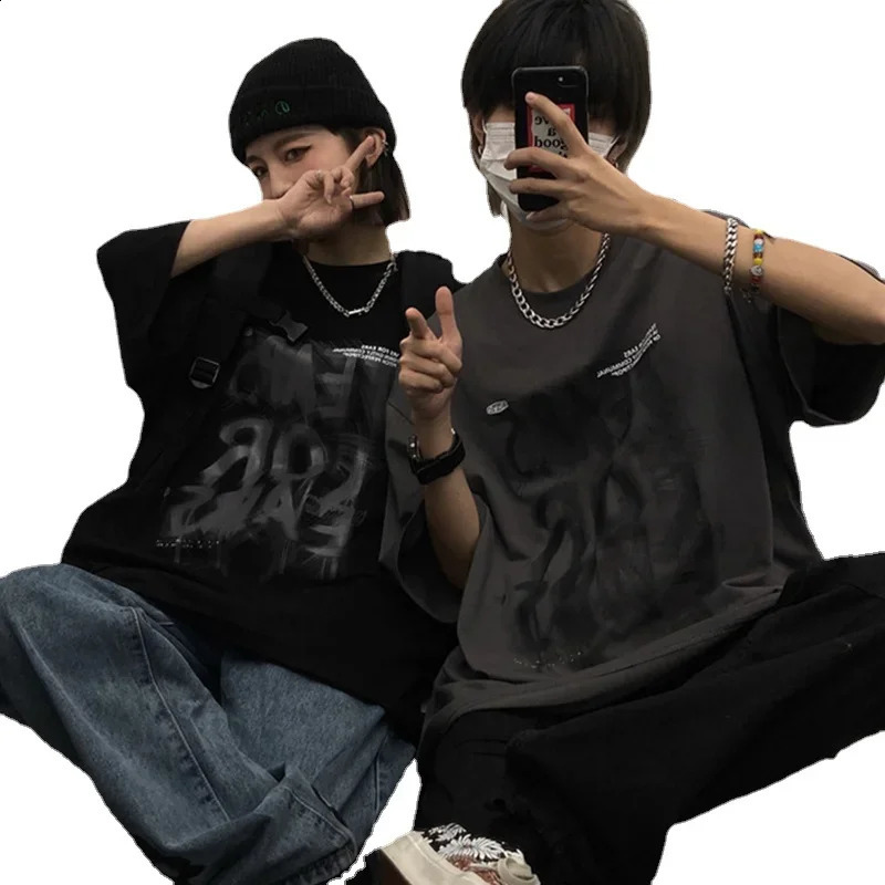 Summer anime mens couple top Y2K streetwear Grunge short sleeved Tshirt Harajuku oversized 240822