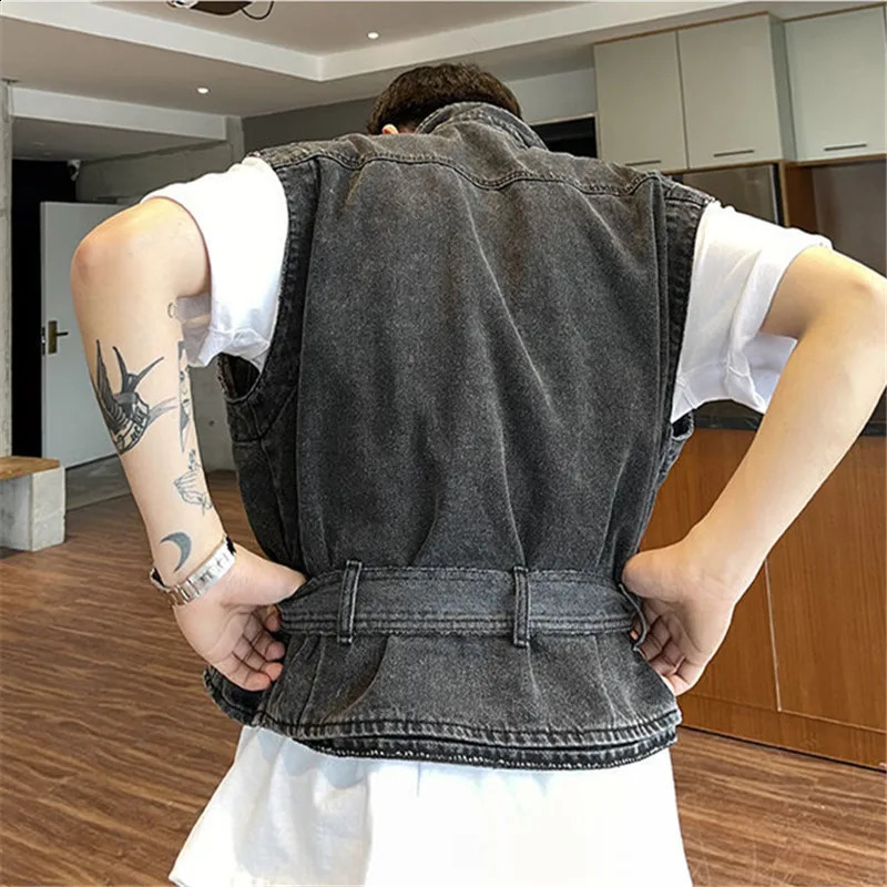 Vintage Sleeveless Cargo Jacket Streetwear Casual Denim Vest Men Fashion Coats Male Waistcoat Loose Clothing Jeans Gilets 240822