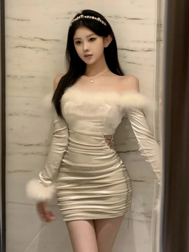 Kimotimo Temperament Fur Collar Exposed Waist Party Dress Women Autumn Winter Long Sleeve Folds Slim High End Wrapped Dresses 240823