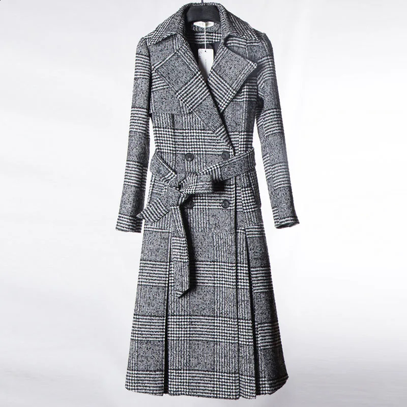 medium and long double-breasted waist woolen coat Slim black and white tartan plaid windbreaker high-end womens clothing 240822