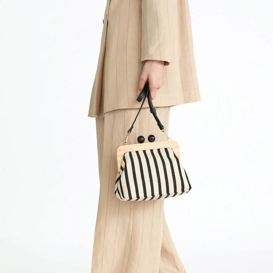 Retro Striped Wooden Clip Shell Bags for Women Messenger Bag Canvas Bead Shoulder Crossbody Bags Ladies Clutch Purse Bolsa Mujer 240822