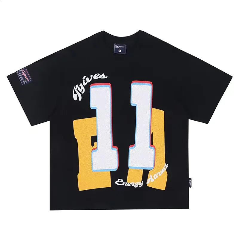 Springsummer fashion n Retro High Street 11 crack glue printing shortsleeved tshirt man 240822