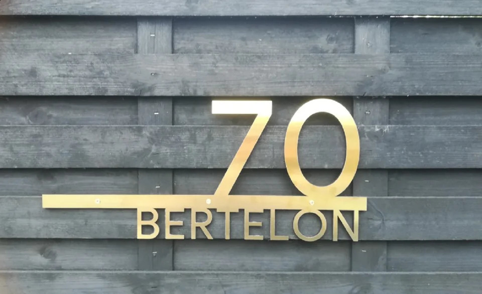 2540cm Custom Doorplate Outdoor Wooden House Number Door Plates Address Plate Alphanumeric Plaque House Street Number Sign 240823