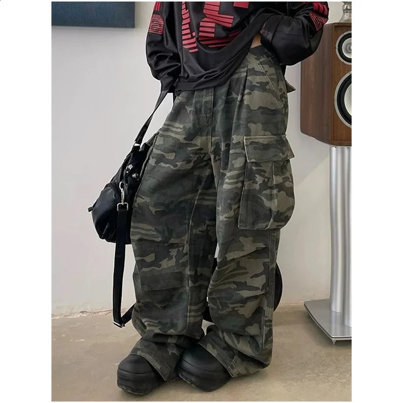 Military green womens jeans high waisted retro straight pocket Y2K denim pants hiphop American fashion wide leg Trouser 240822