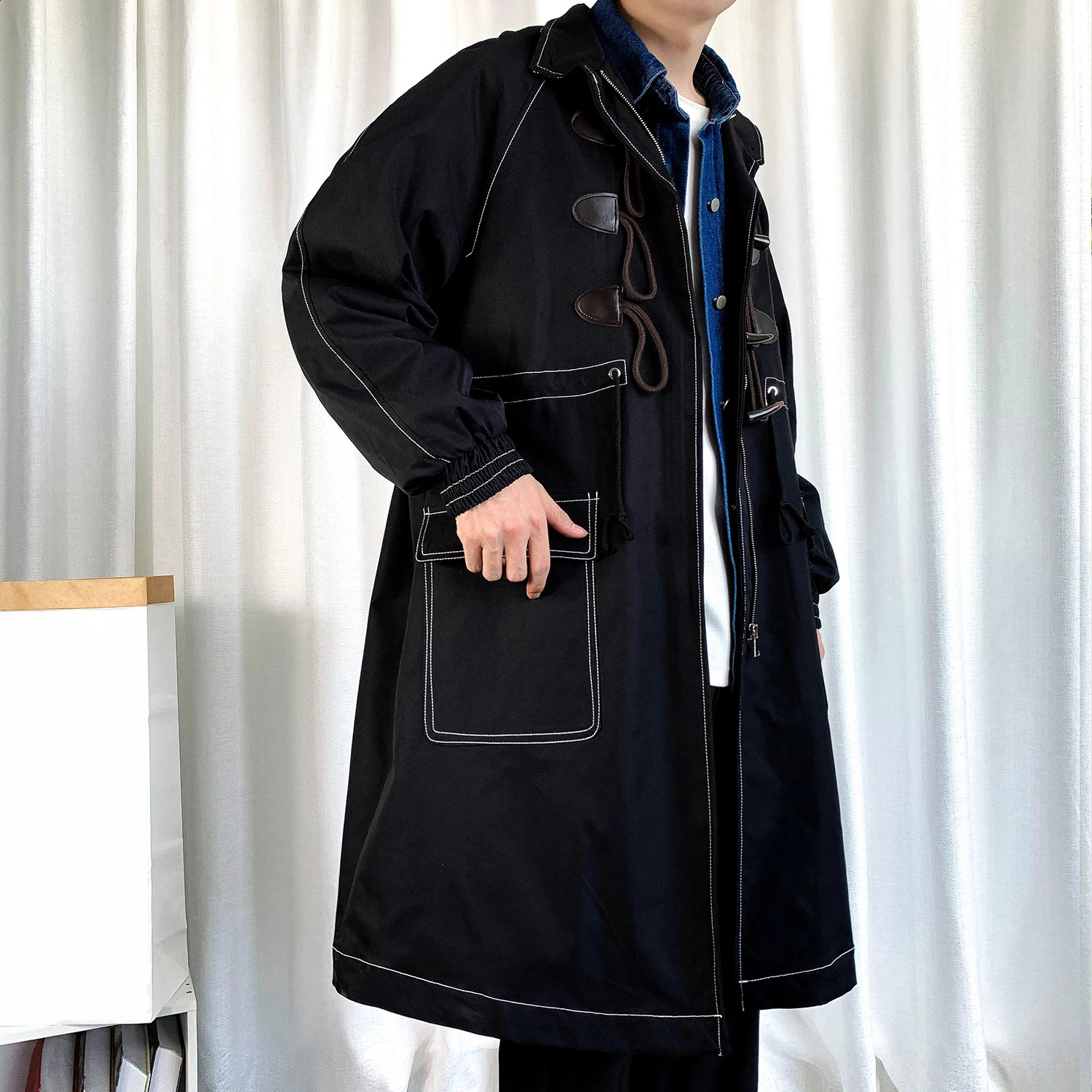 Males Bull Horn Buckle Loose Oversized Trench Coat Single Breasted Trendy Long Windbreaker Casual Versatile Zipper Men Clothing 240822