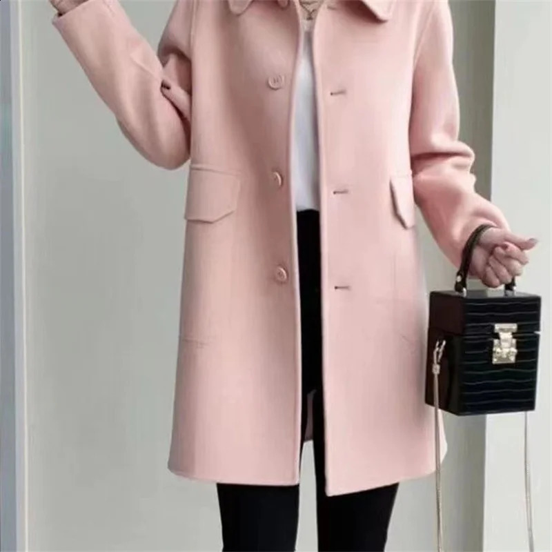 Woolen Coat Womens Long Autumn Winter Outwear Korean Short High Quality Overcoat Female Foreign Style Wool Jacket 240822
