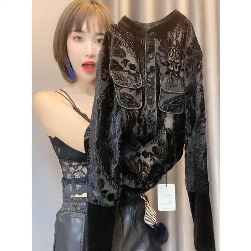 Gold Velvet Shirt for Women Spring Edition Hong Kong Style Retro Burnt Flower Splicing Lace Long Sleeve Top Loose Shirt 240823