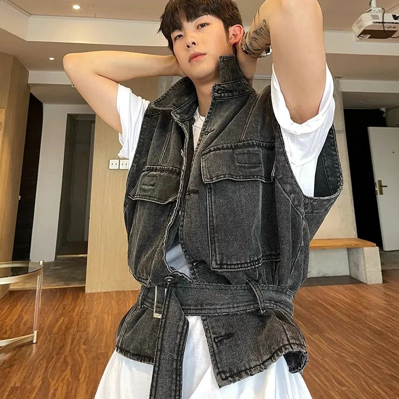 Vintage Sleeveless Cargo Jacket Streetwear Casual Denim Vest Men Fashion Coats Male Waistcoat Loose Clothing Jeans Gilets 240822