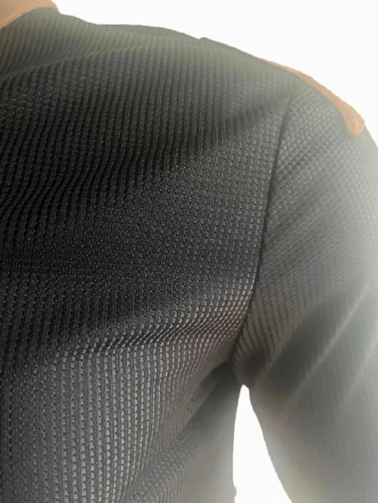 Breathable mens casual spring and autumn Vneck mesh solid color slim suitable for long sleep top with trend button 240822