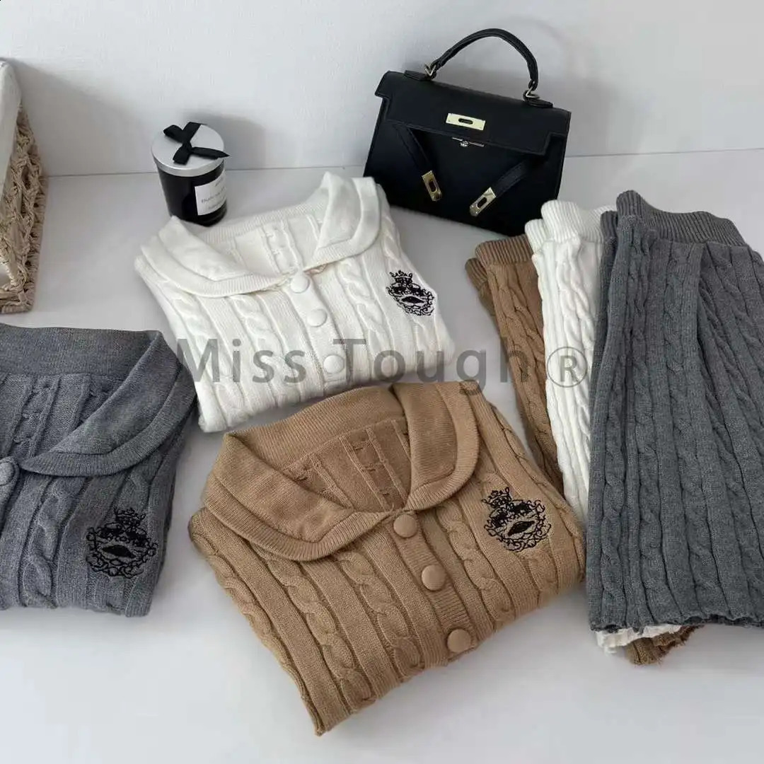 Winter Kawaii Knitted Two Piece Skirt Set Women Vintage Sweater Party Mini Skirt Suit Female Korean Fashion Sweet Retro Set 240823
