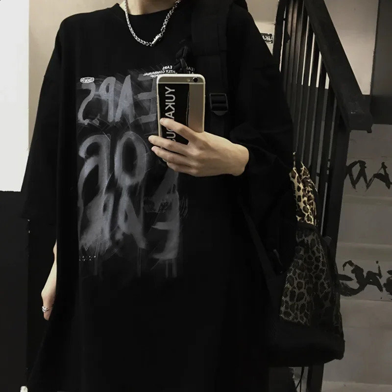 Summer anime mens couple top Y2K streetwear Grunge short sleeved Tshirt Harajuku oversized 240822
