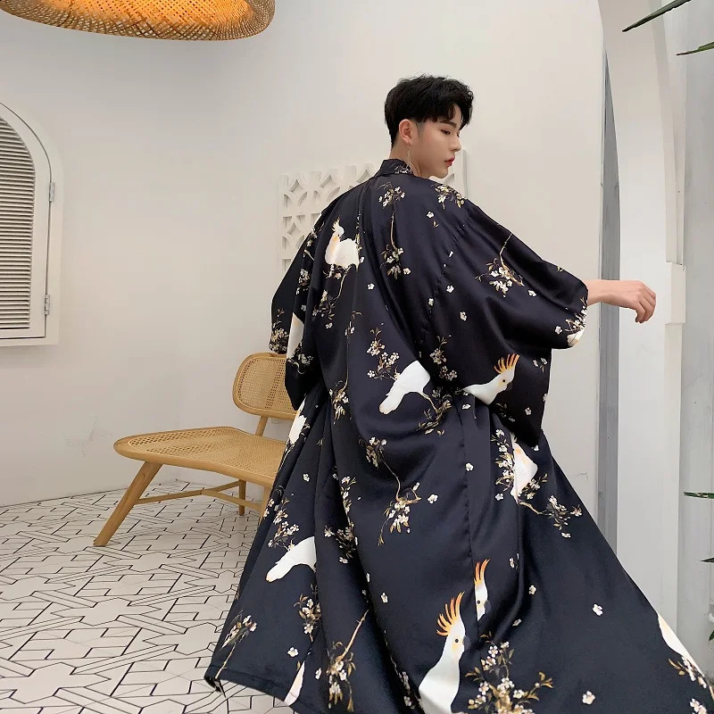 Men Print Japan Fashion Loose Casual Vintage Long Kimono Cardigan Shirt Night-robe Trench Coat Sunscreen Beach Jacket Robe 240822