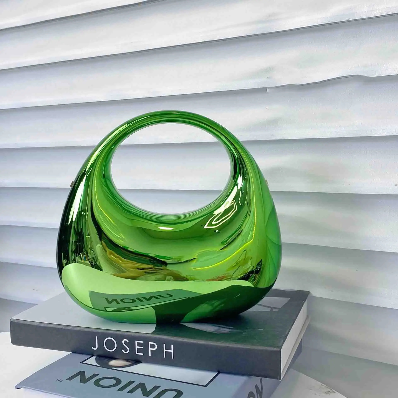 2024 Evening Clutch Clear Acrylic Women Handbags Fashion Shoulder Bag Half Moon Wedding Purses Party Tote Ladies 240822Z