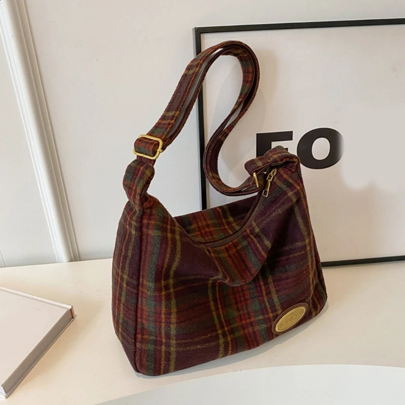 Trendy Crossbody Bag Elegant and Practical Shoulder Bags Handbag for Everyday Use 250103ww