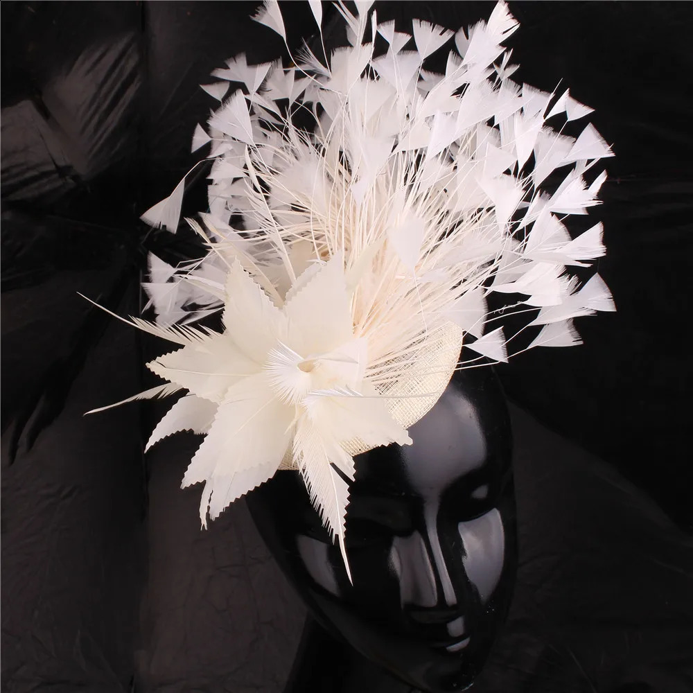 Sinamay Ladies Chic Fascinators Hats with Feather Church Wedding Cocktail Millinery Racing Season Hats for Women 240808
