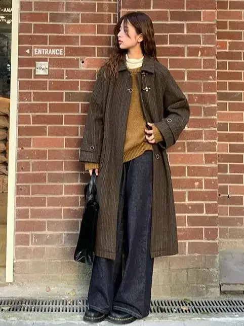 Korea Womens Retro Raglan Airplane Button Wool Coat Autumn Winter Mid-length Striped Turndown Collar Brown Long Sleeves Woolen 240822
