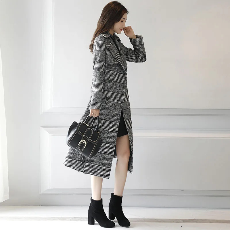 medium and long double-breasted waist woolen coat Slim black and white tartan plaid windbreaker high-end womens clothing 240822