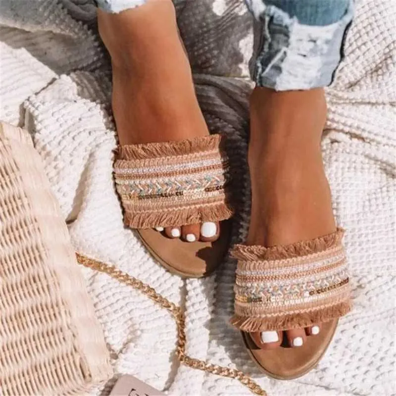 Slippers Home Product Center Womens Designers Womens Flat Bottom Fashion Single word Skating Shoes Womens Comfortable Summer Outdoor Beach Luxury Sand