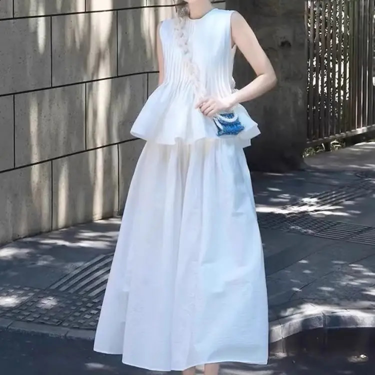 French Gentle Style Temperament Set Womens Summer First Love Sleeveless Top A-line Half Skirt White Two Piece Set 240823