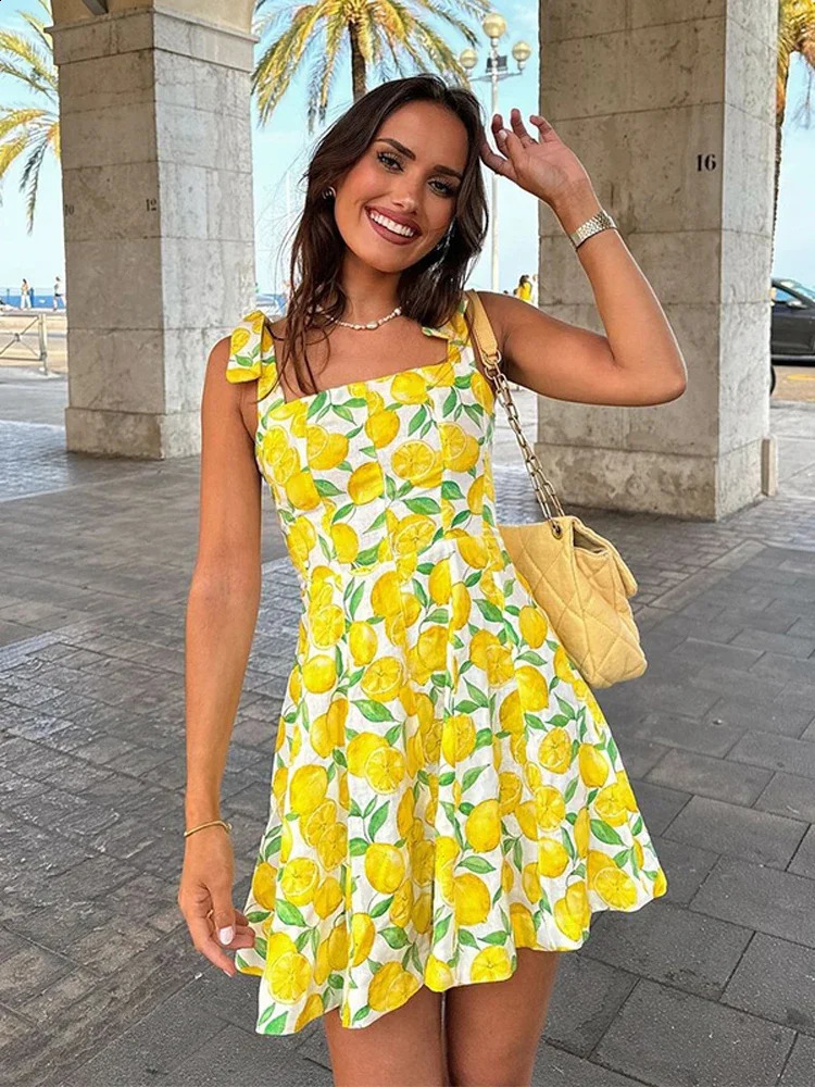 Summer Lemon Print Mini Suspenders Dress Women Slim Square Neck Sleeveless Pleated Vestidos Female Holiday Dresses 240822