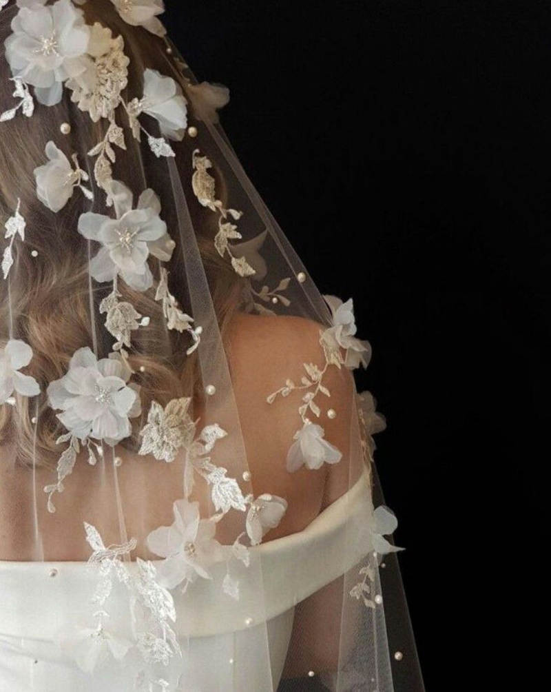Illusion Wedding Veil 3D Flowers Appliques Pearls One Layer Long Chapel Length Veils Cut Edge For Bride Voile Custom Made