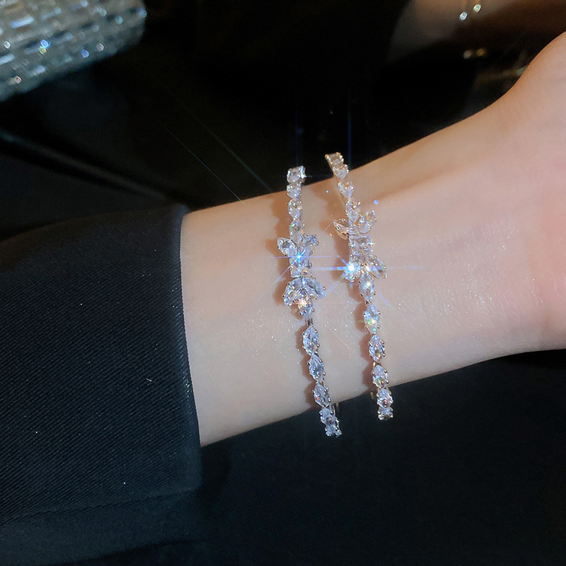 Classic Crystal Bracelet Bowknot Designer Women Opening Bangle Cuff Jewelry Woman Party Gift