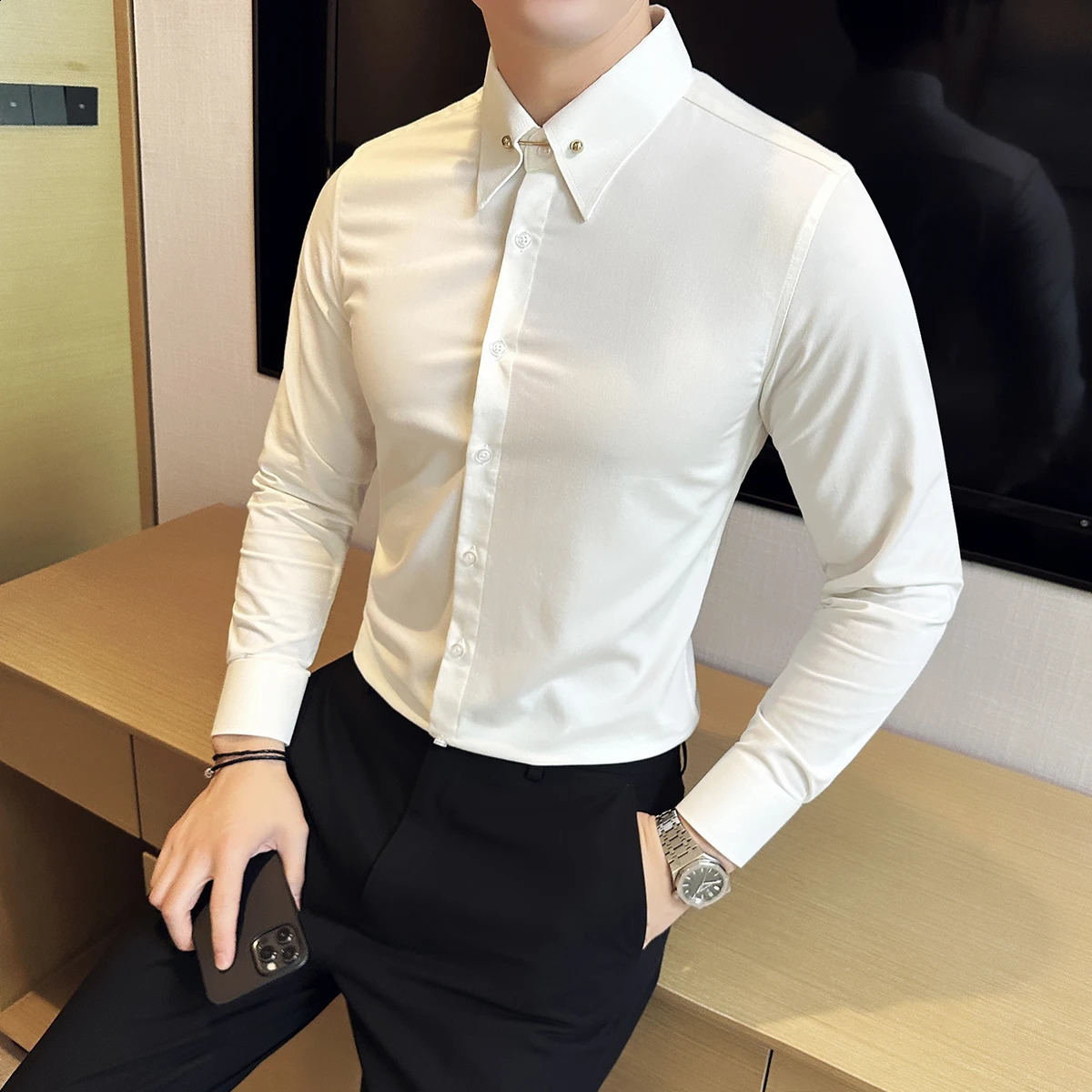 Mens Large Pointed Neck Lapel Shirt Solid Slim Fit Long Sleeved Business Shirt Formal Office Social Party Dress Tops 240822