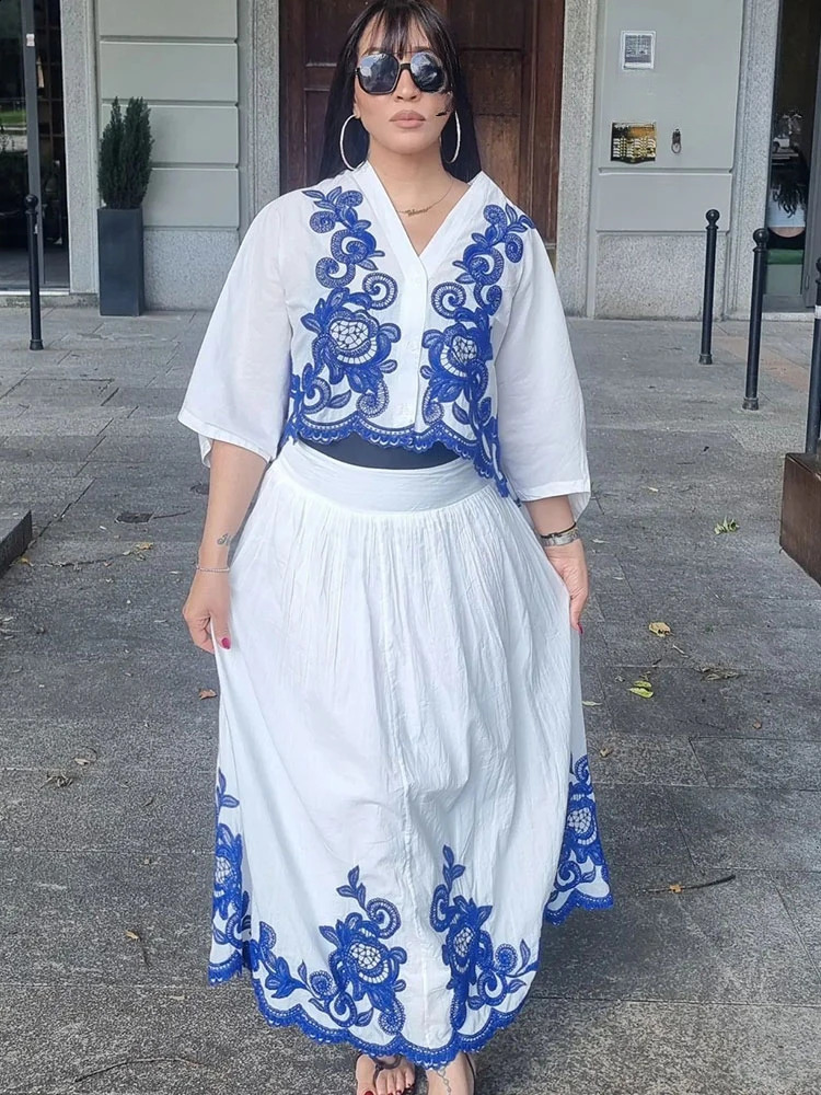 Womens 2-piece Set Of Blue Embroidered Single-breasted Loose Shirt Chic High-waisted Loose Pleated Street Skirt Suit 240823