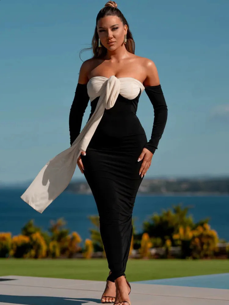 Mozision Patchwork Off-shoulder Sexy Maxi Dress For Women Gown Contrast Color Strapless Long Sleeve Bodycon Sexy Long Dress 240823