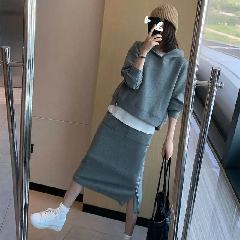Sports Womens Skirt Set Premium Hooded Top Half Skirt Casual Fashion Age Reducing Elegant Womens Two Piece Set 240823