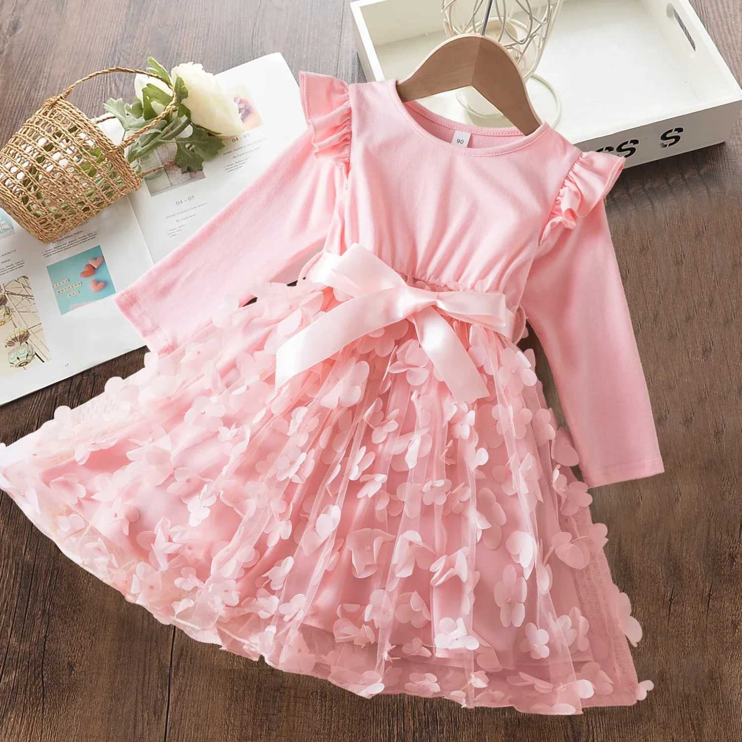 Childrens clothing girls new autumn long sleeved childrens casual clothing 3D butterfly dress birthday wedding princess dress 2-6 years W240823