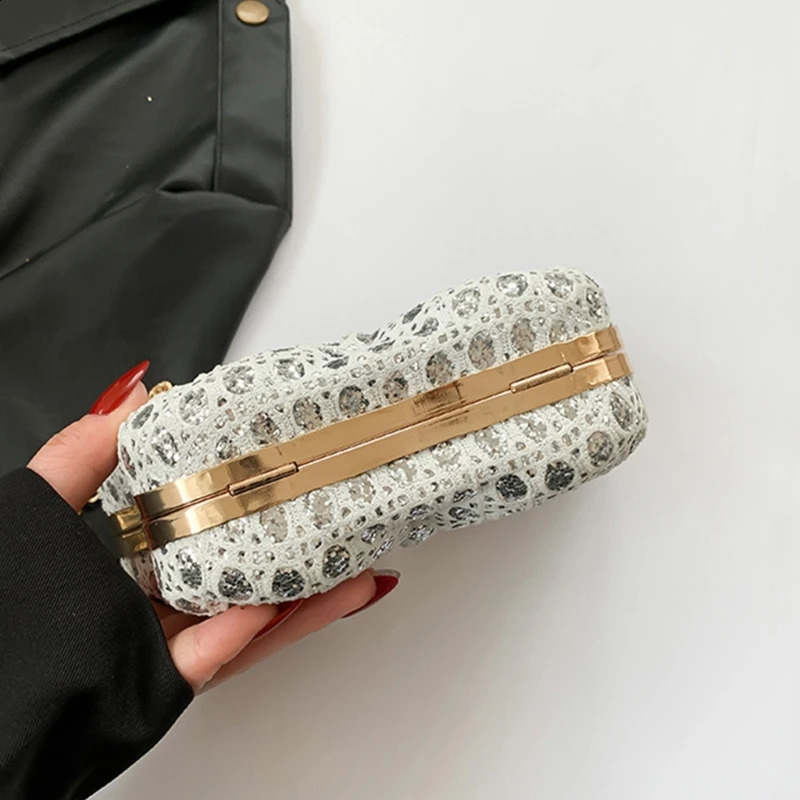 Womens shoulder bag chain strap butterfly cross wallet mini night 240823