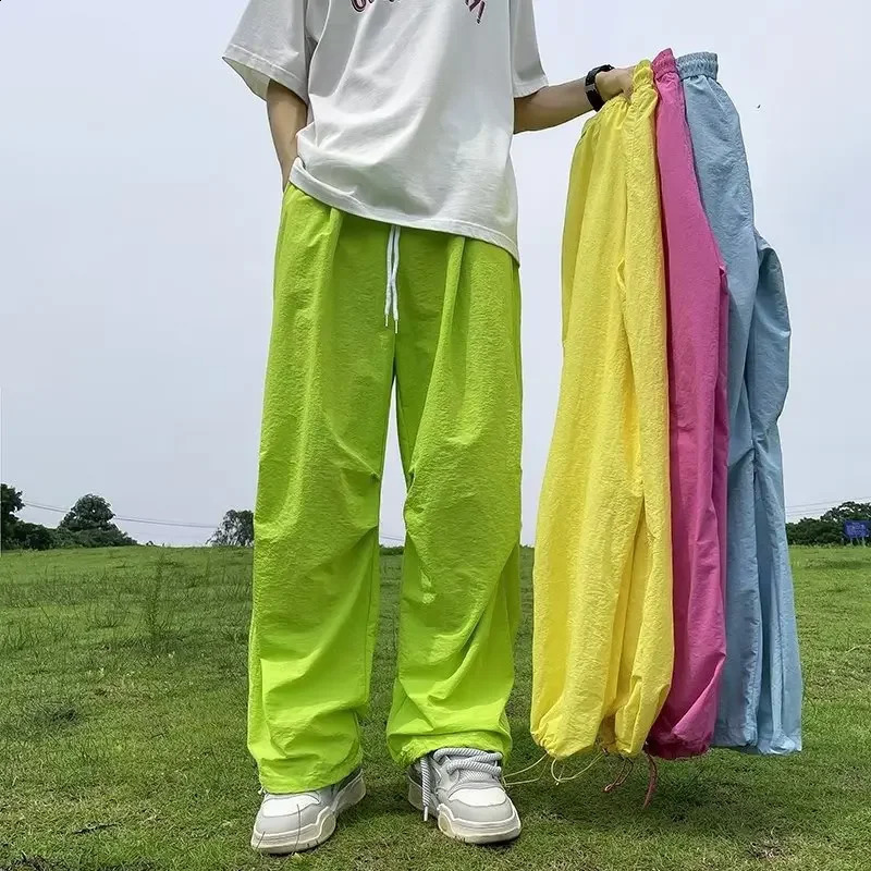 American style retro mens and womens cargo pants fashionable fluorescent green loose fit straight leg bell shaped bottom 240823