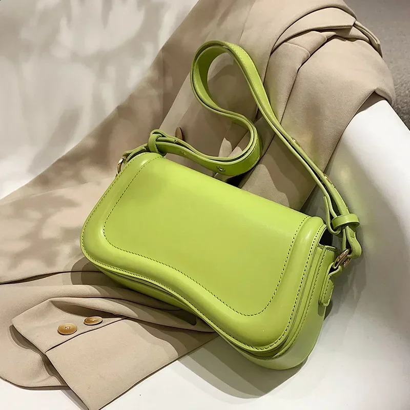 Shoulder Crossbody Bags for Women 2024 Pu Leather Trend Female Underarm Bag Fashion Purse Flap Handbags 240828Z