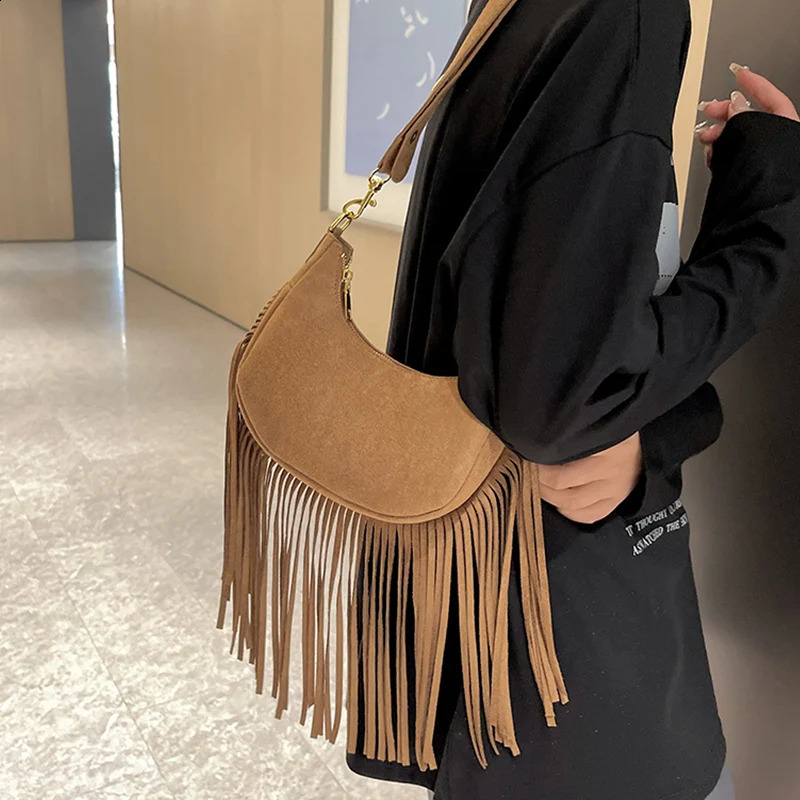 Tassel Womens Bag 2023 Suede Leather Fashion Trend Handbag Half moon Tote Shoulder Crossbody Purse 240823