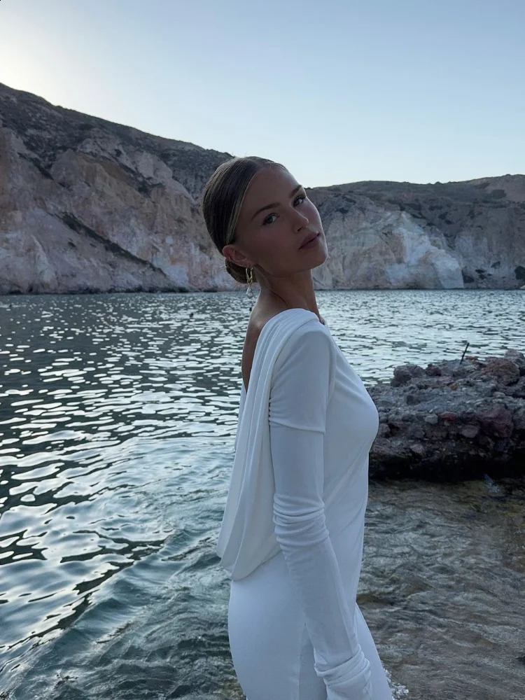 Women Sexy Long Sleeve Backless Slim Fit Evening Gowns Summer Round Neck Bodycon Elegant Maxi Dress Female Beach Party Robe 240823