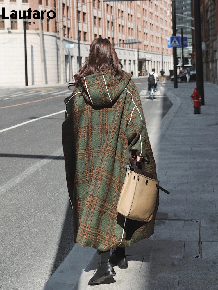 Lautaro Autumn Winter Long Oversized Warm White Patchwork Plaid Wool Blends Trench Coats Women with Hood Runway Korean Fashion 240822
