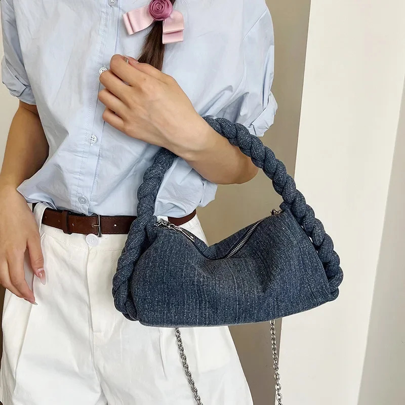 Preppy Style Niche Cloud Handle Bag Fried Dough Twist Strap Denim Underarm Bag Upscale Exquisite Chain Women Crossbody Bag 240822
