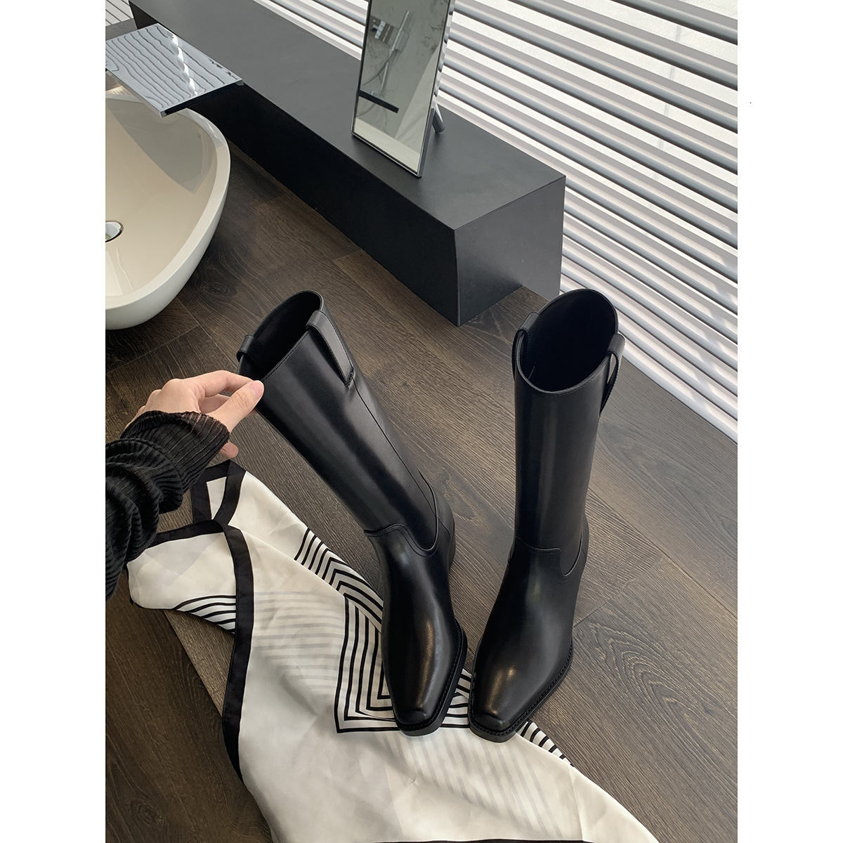 Ddmysports Cowhide Version Of Grape Mom Same Style With Small Square Toe Thick Heel Midsole Not Over The Knee Knight Boots Women S Autumn And Winter C