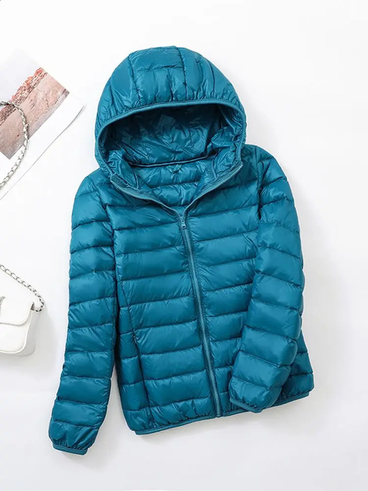 Womens Puffer Winter Jacket Ultra Light Duck Down Fashionable Warm Thin Hooded Portable 240823