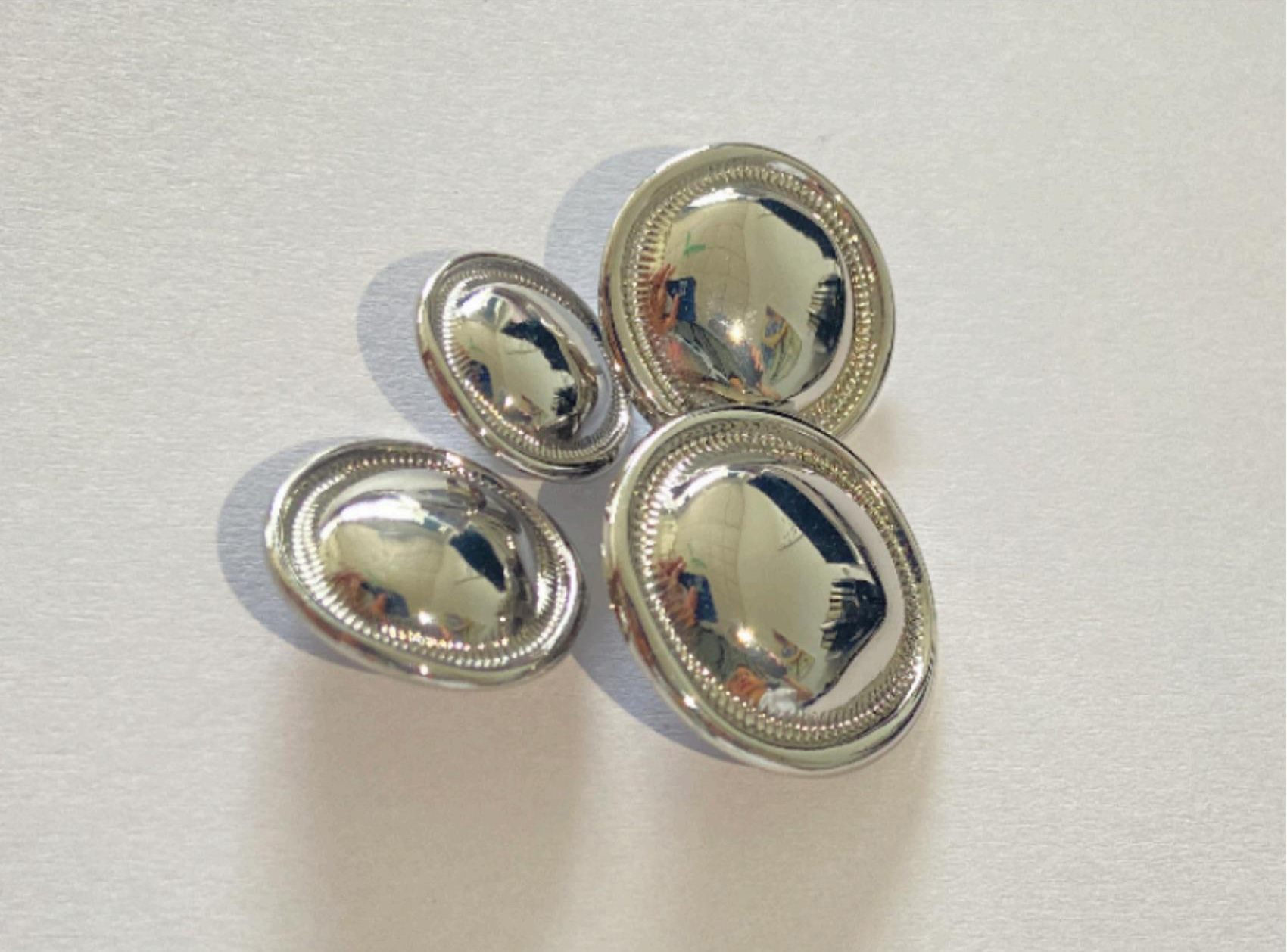 Stylish Metallic Button Set Ideal for DIY Projects and Garment Customization