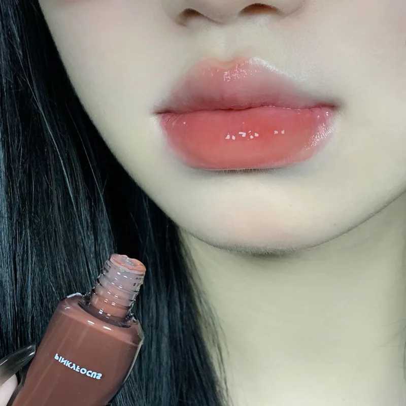 Mirror gloss waterproof stick free cup durable easy to stain moisturizing liquid lipstick makeup W241101