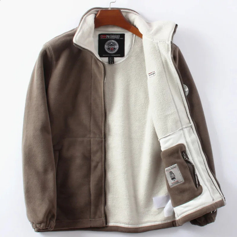 Winter Mens Clothing Fleece Jacket Pocket Solid Color Casual Polar Fleece Jacket Cold-Proof Thickened Male Warm Clothes Outwear 240823