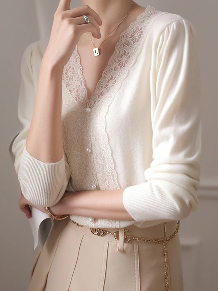 Autumn Sweater Women French Style Knitted Pullover Female Elegant V Neck Lace Knitwear Top Ladies Casual Slim Thin Sweaters 240824